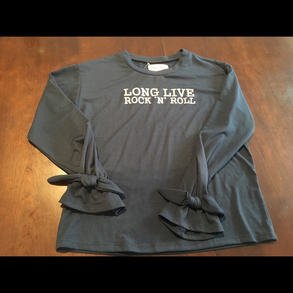 NEW Mia Chica Rock’n’Roll Large Shirt